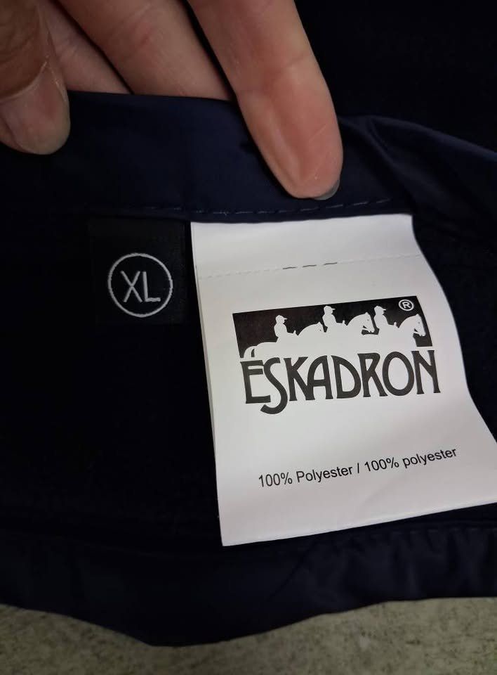 Eskadron Decken & Deckenzubehör: Eskadron Abschwitzdecke – Gebraucht aus Mels von Sb83 1