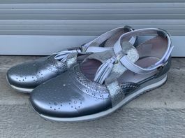 Superbe chaussure REGARD cuir argenté et pailletteté n.40