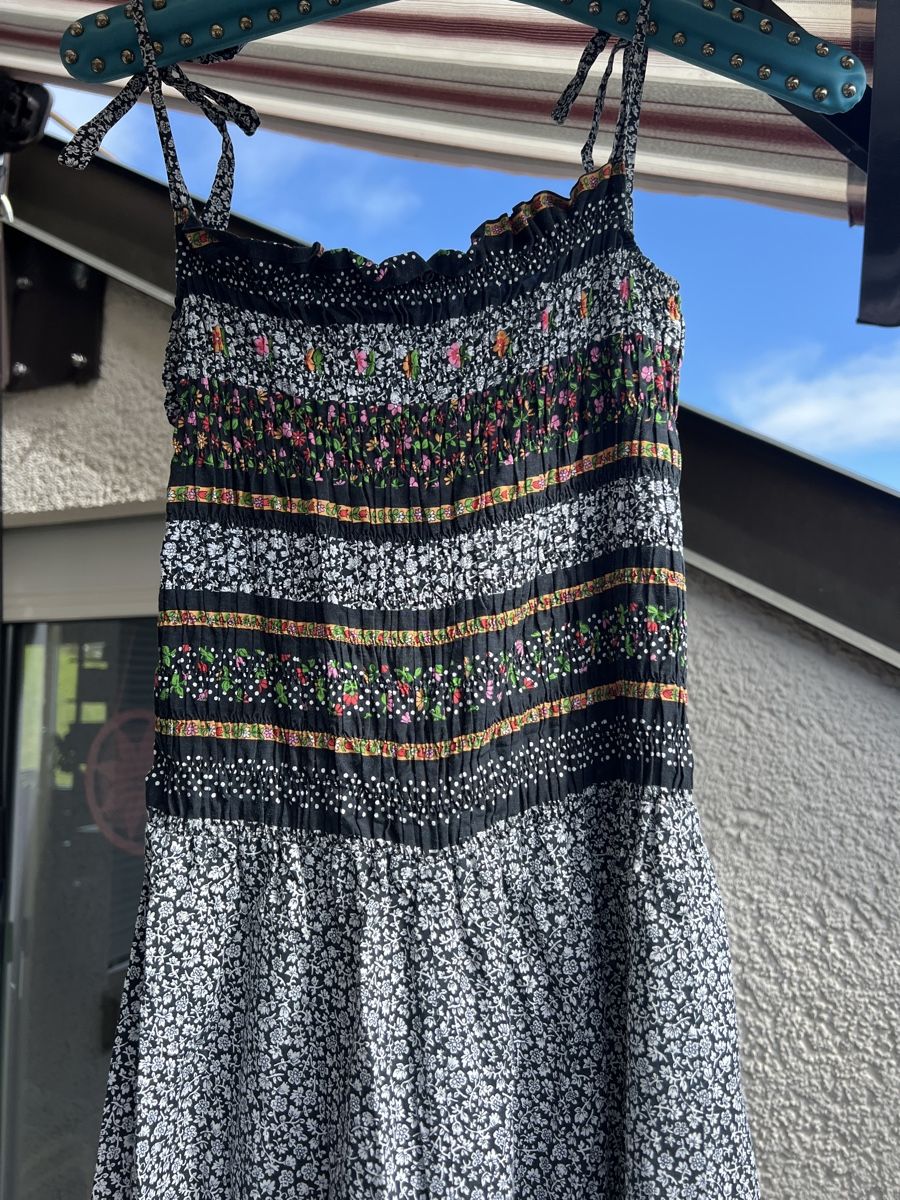 Kleider: Vintage Maxikleid mit Blumenmuster – Gebraucht aus Uster von Shanti1 2