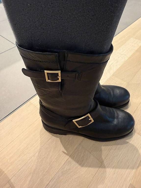 Chaussures femmes: Jimmy Choo – D'occasion à Uster par nat_w6qv 2