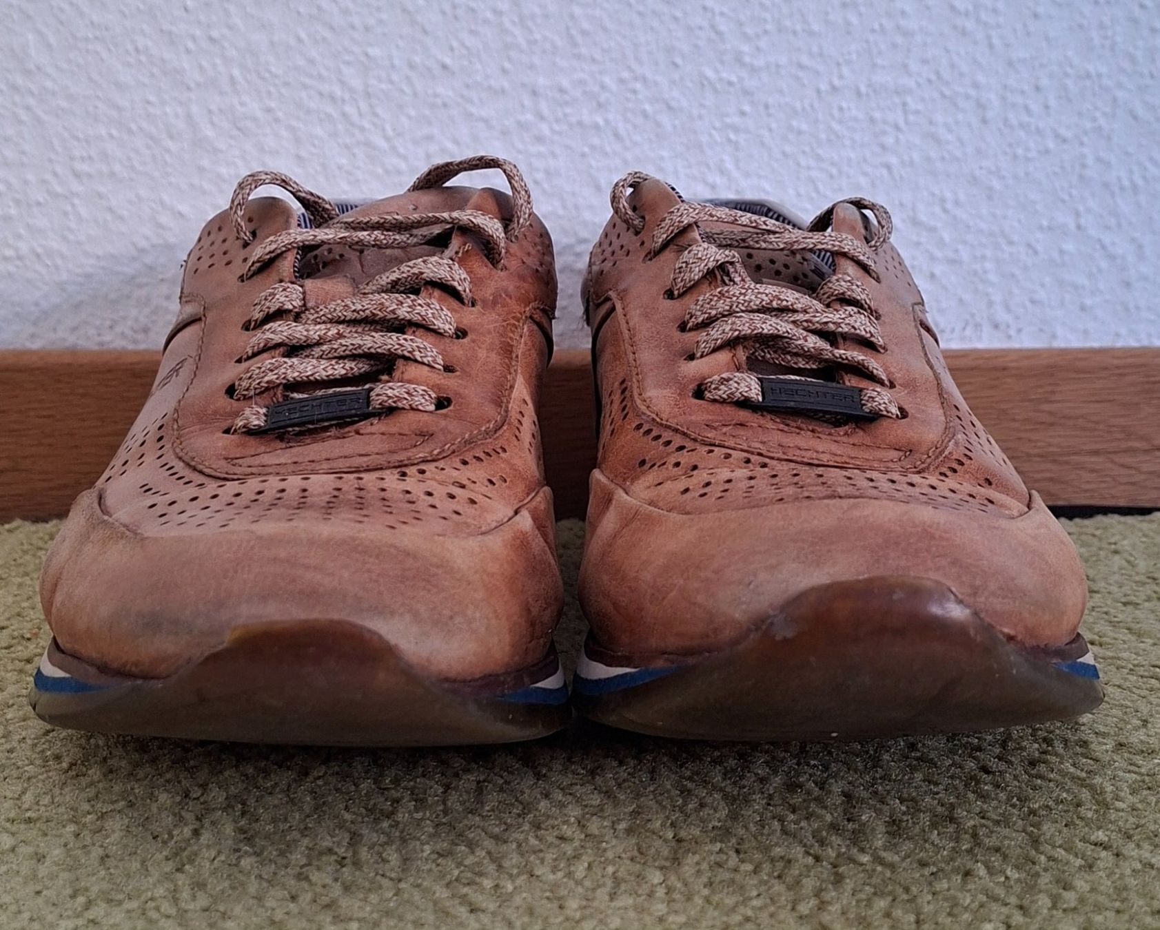 Scarpe da uomo: Leder-Sneaker von DANIEL HECHTER Grösse 43 – Usato da Feuerthalen venduto da kigo87 4