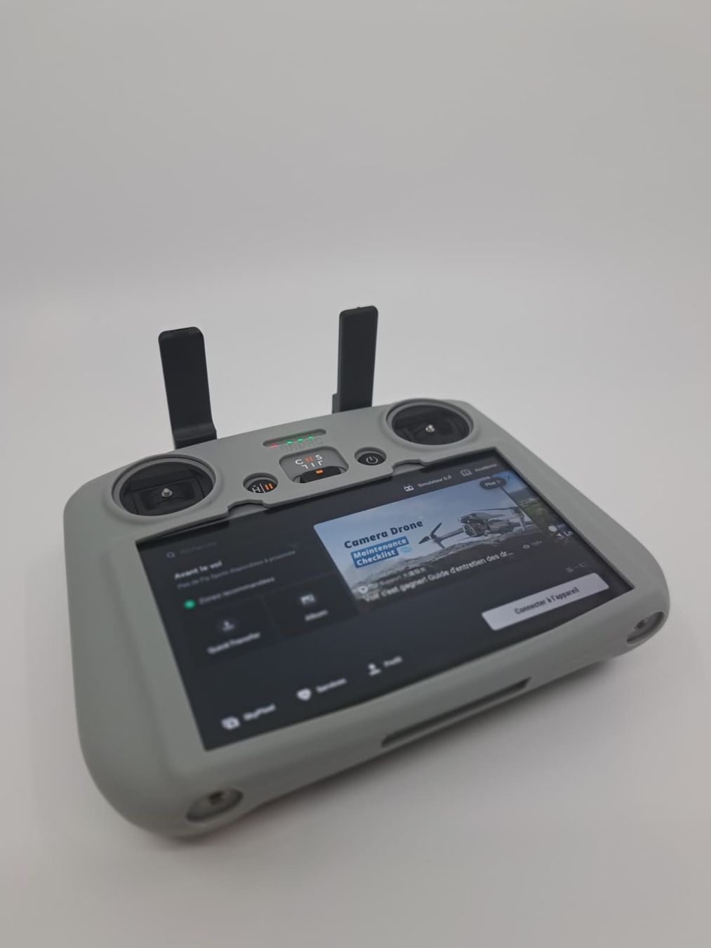DJI Modellismo RC: DJI Mini 4 Pro Fly More Combo + Télécommande RC2 – Usato da Yverdon-les-Bains venduto da sim_wmq7 2