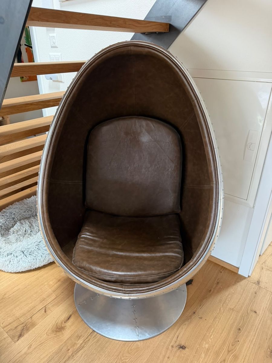 Kare Sessel: Sessel Ei Form Leder Aluminium Nieten  – Neu (gemäss Beschreibung) aus Schupfart von san_t9fp 2