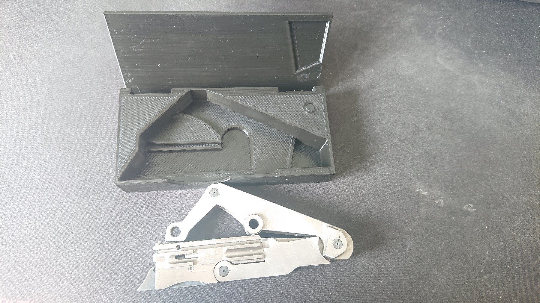 Behälter & Ähnliches: Verschlussbox zu LMG 25 | Individualisierbar – Neu und originalverpackt aus Freienwil von ehrenberg7 2