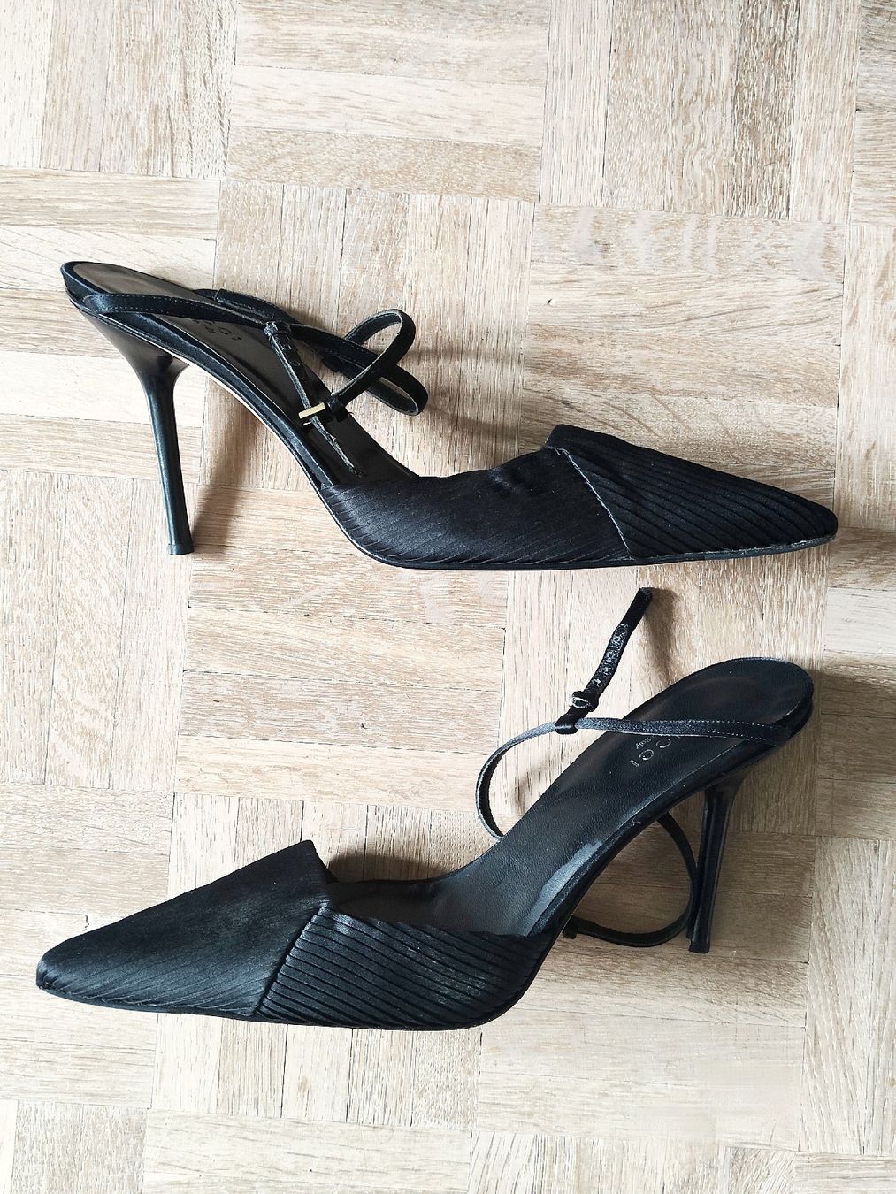 Gucci Damenschuhe: Scarpe Gucci con tacco – Gebraucht aus Morbio Inferiore von isa_nl66 2