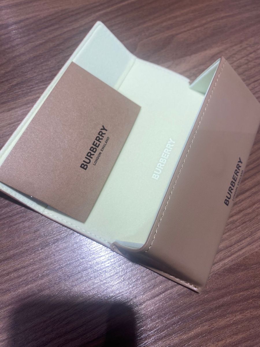 Burberry Sonstige Kleidung & Accessoires: Burberry Brillenetui Beige – Neu (gemäss Beschreibung) aus Zürich von jko_t6cx 1