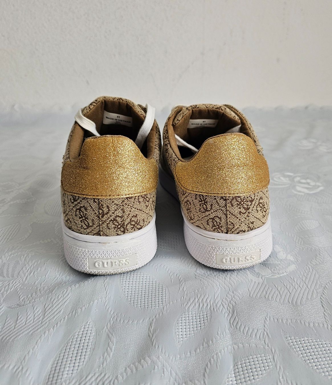 Guess Damenschuhe: *GUESS *Damen Sneaker Gr. 41 – Gebraucht aus Bronschhofen von Xena37 2
