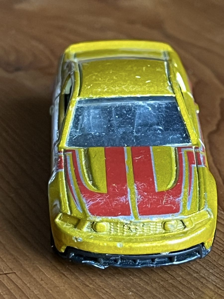 Hot Wheels Modellini d'auto: Ford Mustang GT Coupé 2010 – Usato da Basel venduto da EdiEberle 2