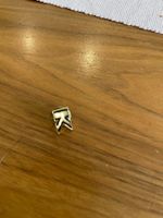 Pin K