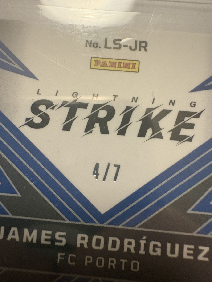Panini Sammelbilder & Trading cards: James Rodriguez Panini Obsidian Lightning Strike auto /7 – Neu (gemäss Beschreibung) aus Meilen von gui_6sh2 2