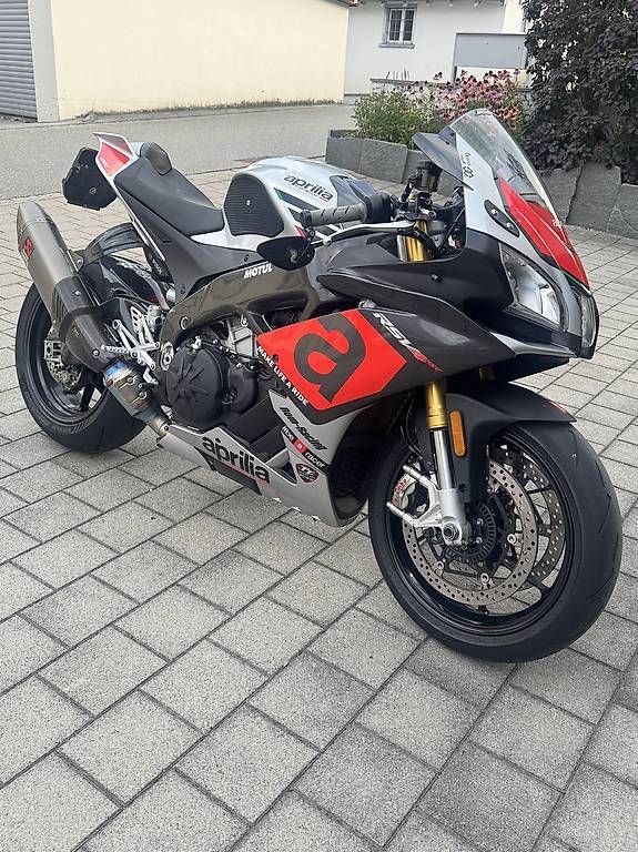 Strasse: Aprilia RSV4 RR – Gebraucht aus Rhäzüns von Dp0 1