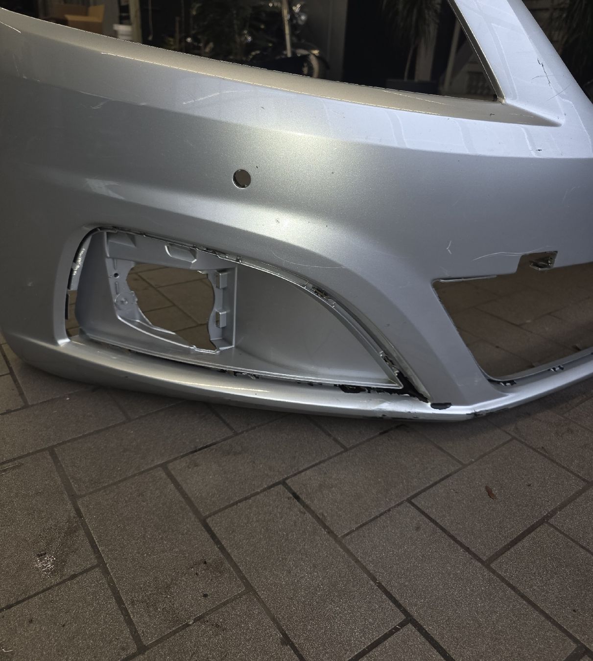 Seat Tutti pezzi di ricambio auto: Seat Alhambra Frontstosstange – Usato da Untersiggenthal venduto da toldizsolt 1