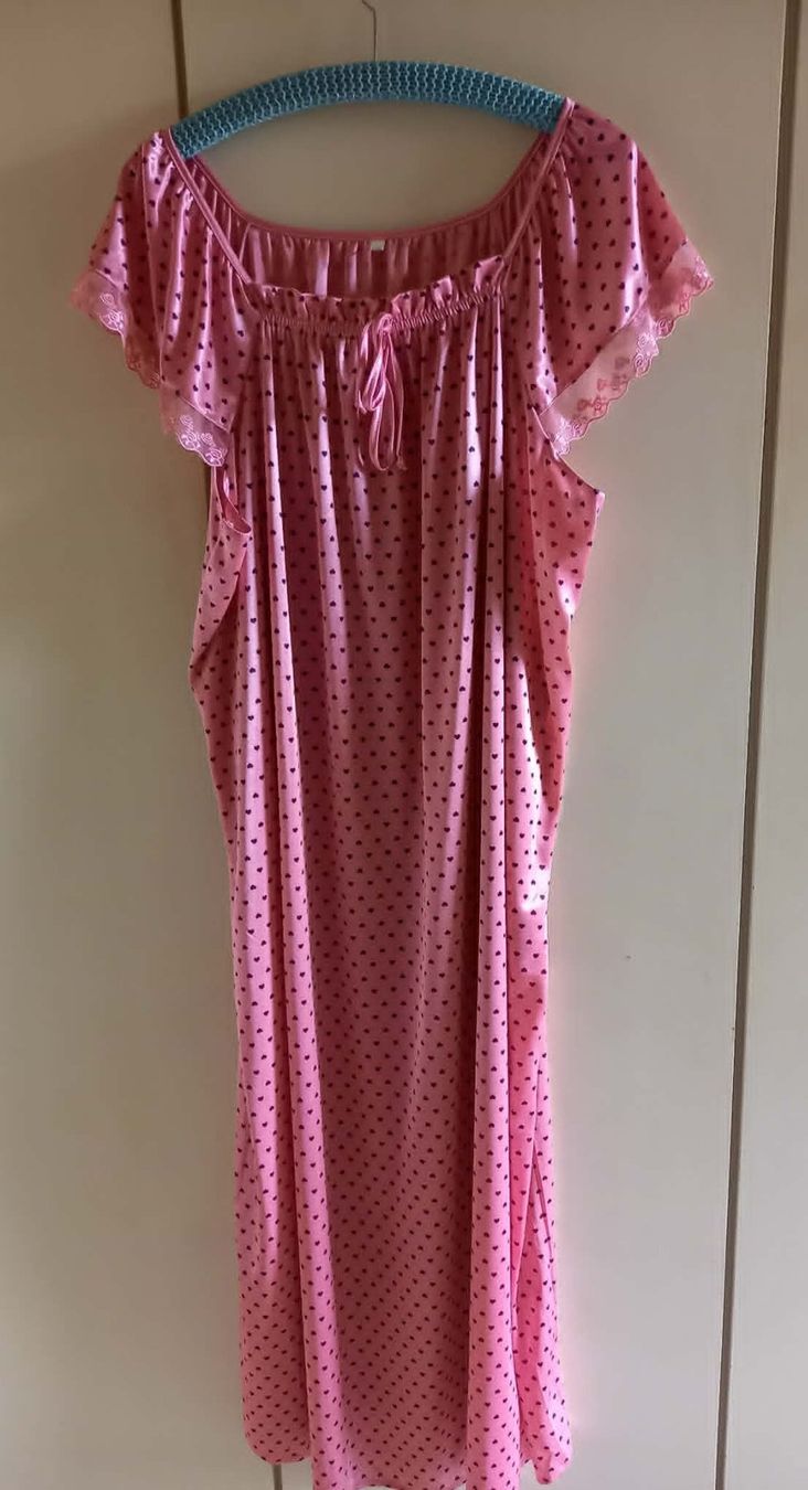 Negligees & Pigiami: Leichte Nachthemd mit Herzen & Spitze Gr.52/54 – Nuovo (secondo la descrizione) da Möhlin venduto da dom_96nf 1