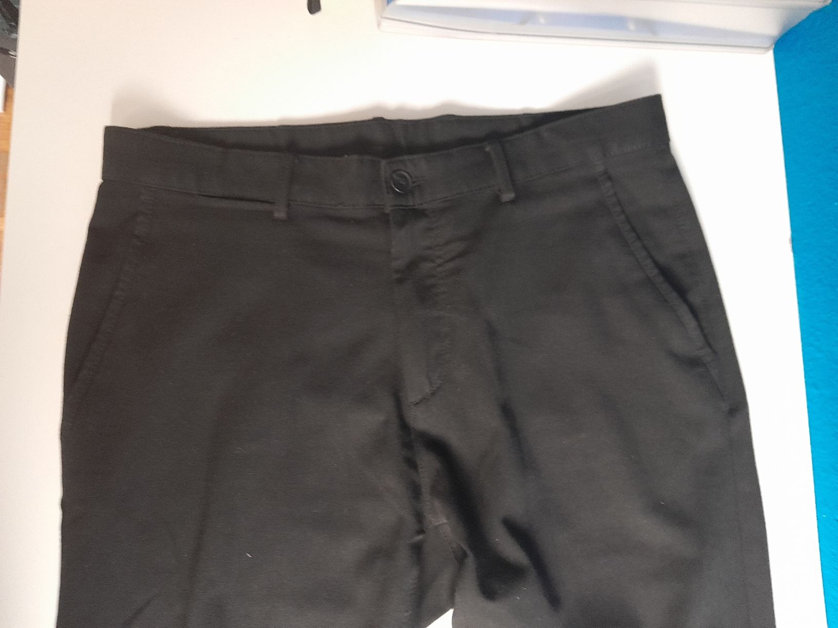 Zara Pantaloni: pantalon zara taille 40 – Usato da Genève venduto da ang_fd8z 1