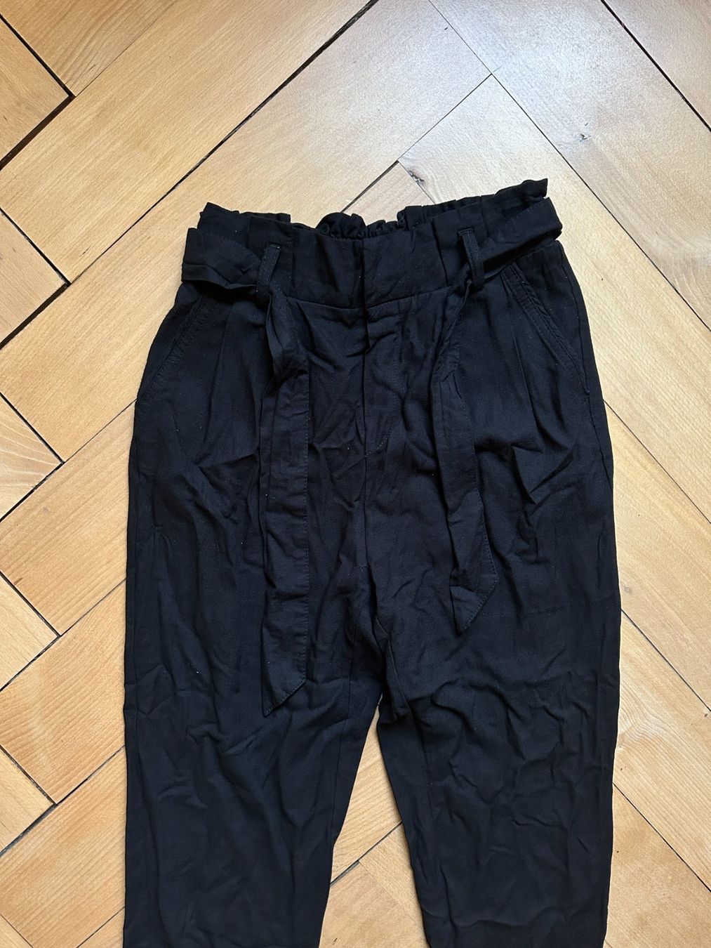 Pantaloni: Paperbag Hose schwarz - XS – Usato da Zürich venduto da Diazaio 1