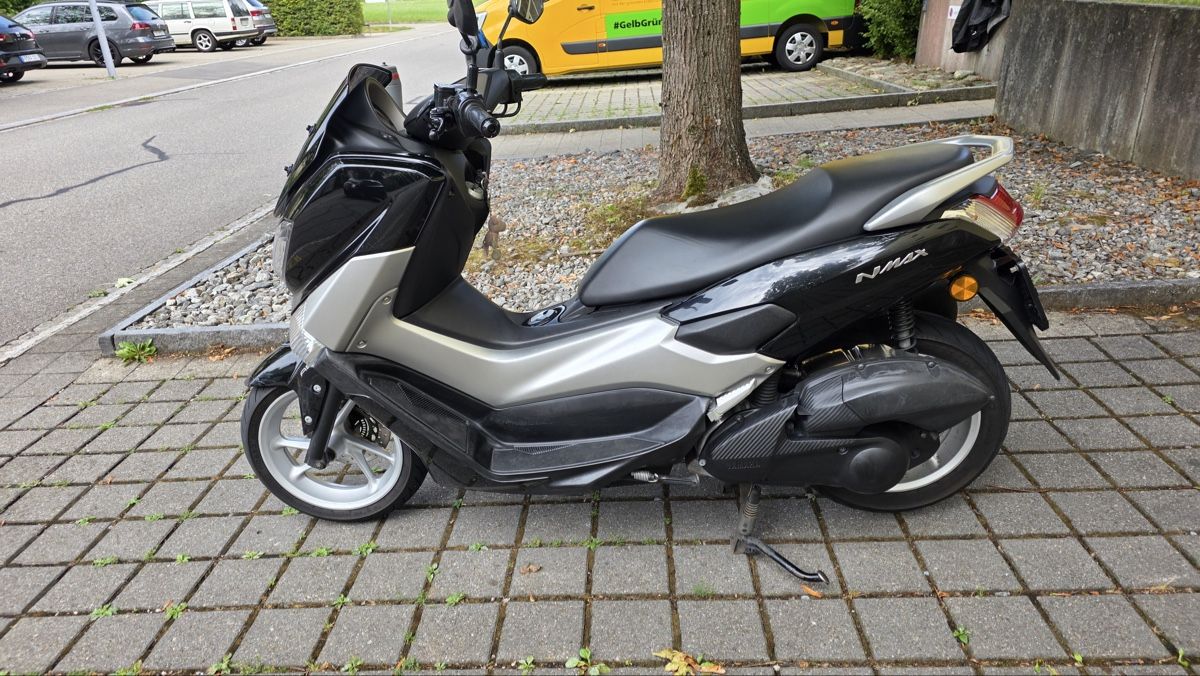 Yamaha Altro: Yamaha Nmax gpd 125 – Usato da Benglen venduto da sal_zf9m 1