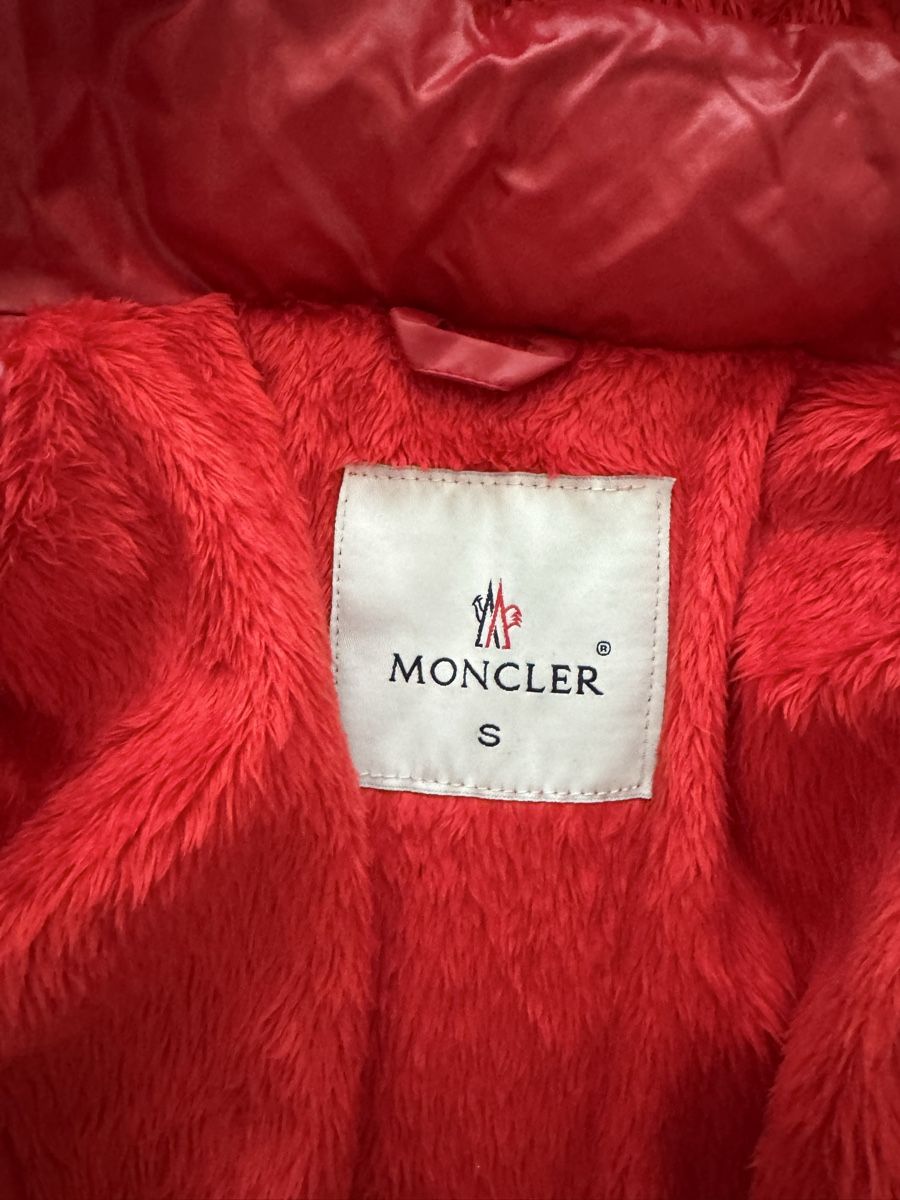 Moncler Jacken: Moncler Winterjacke Rot Grösse S – Neu (gemäss Beschreibung) aus Zürich von sus_v5mt 2