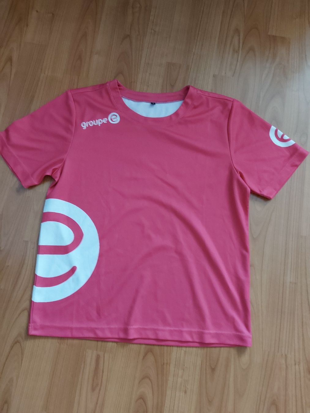 T-Shirts: 2 t-shirt de sport S – Gebraucht aus VUADENS von momy 4