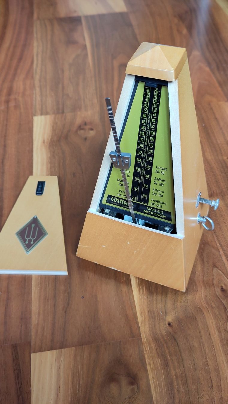 Strumenti musicali: Metronom Wittner Maelzel Holz mit Glocke – Usato da Kloten venduto da Guappina 4