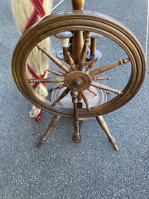 Ruote per filare: Original Ballenberger Spinnrad – Usato da Kallnach venduto da _sylvie_ 4