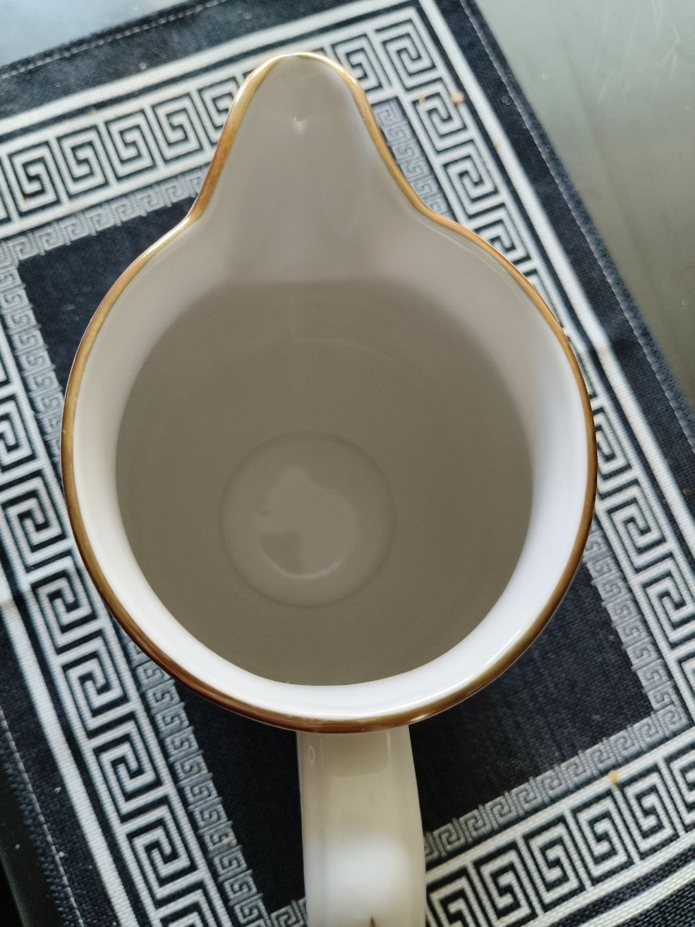 Caraffe: alter Milchkrug – Usato da Stansstad venduto da Falcon-Crest 2