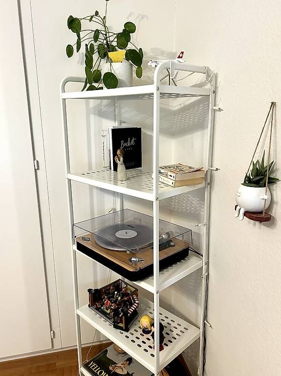 Étagères: IKEA MULIG Regal Weiss – D'occasion à Thun par Isabel_Kohler