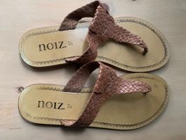 Zehenstegsandalen/Flipflops, Gr. 37, Leder, fast neu