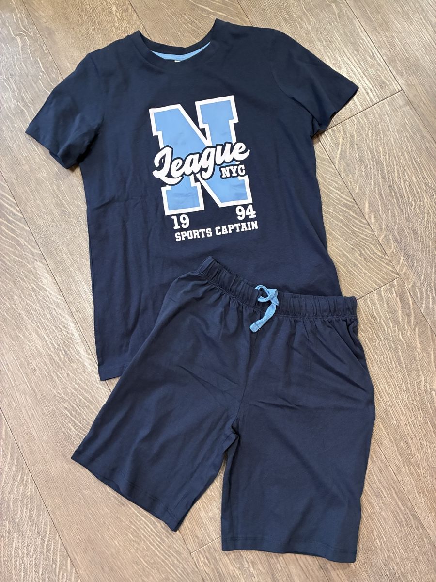 Pigiama & Simili: Schönes Pyjama Gr. 128, Neu – Nuovo (secondo la descrizione) da richterswil venduto da lunamarie001