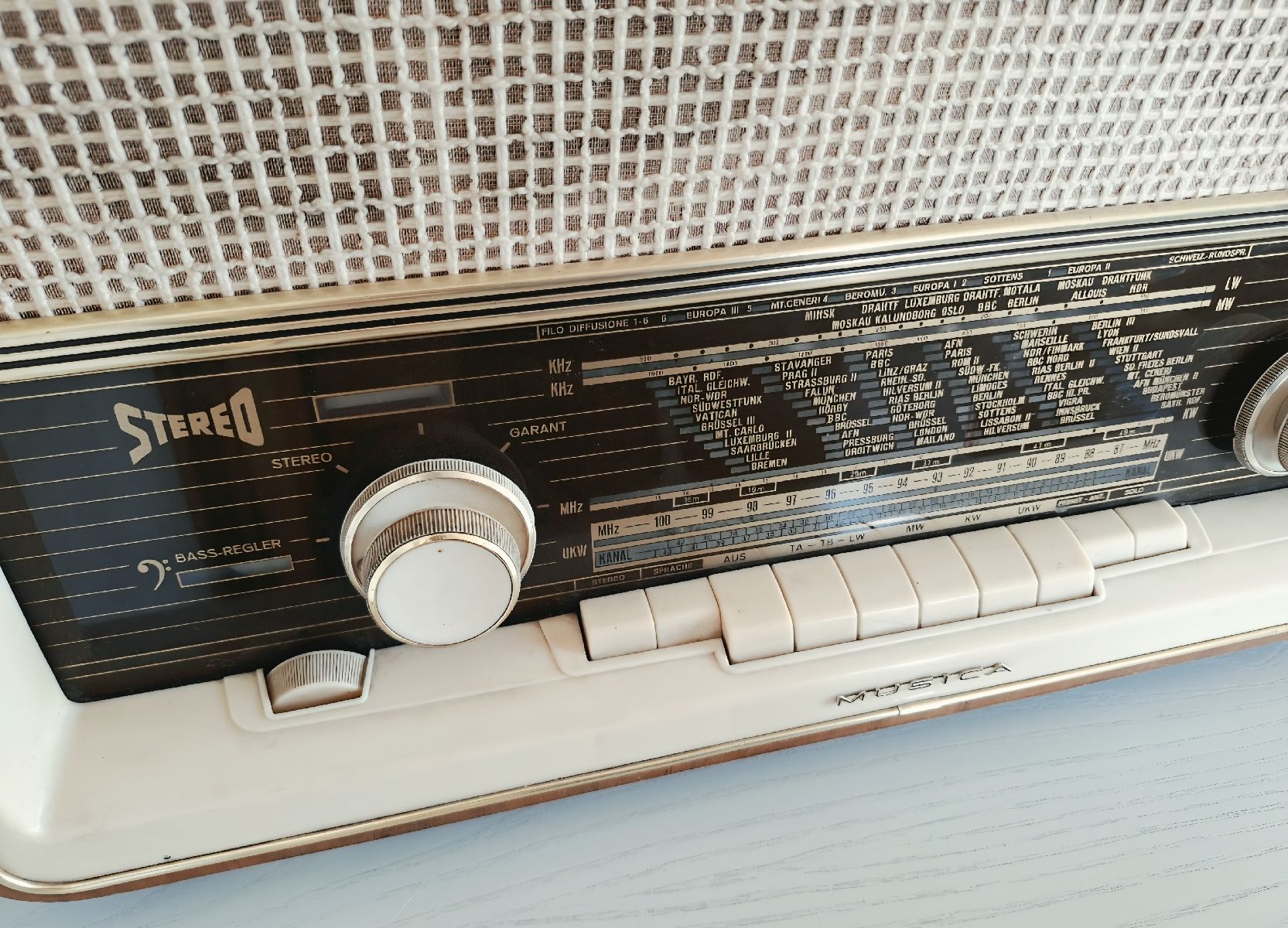 Radios: Graetz Musica 1016 Röhrenradio – Defekt aus Triesen von BLACKSHEEP75 3