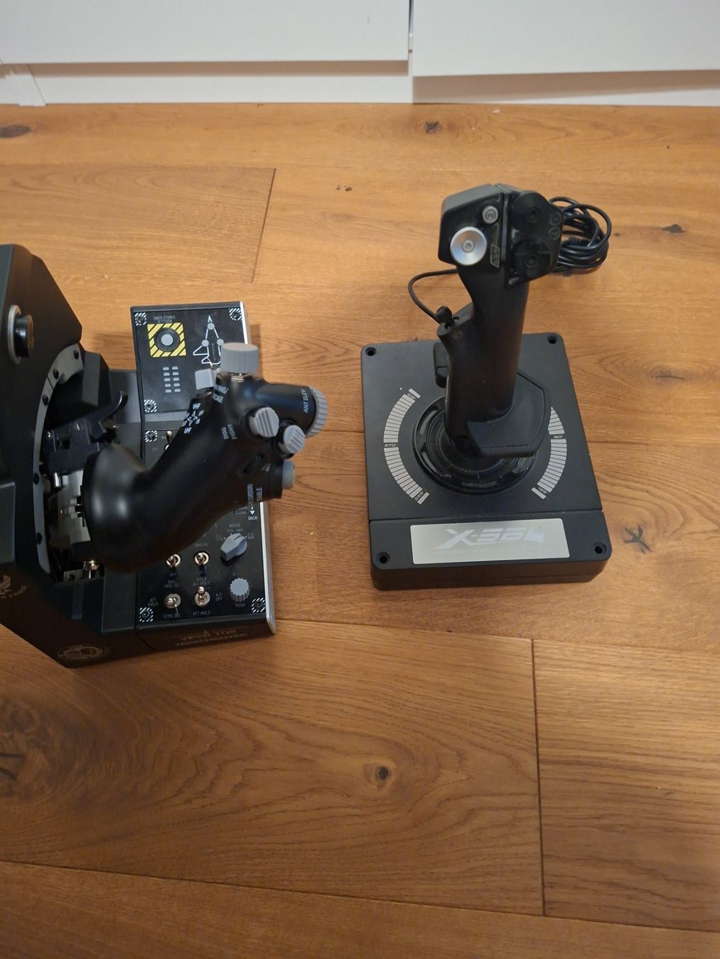 Thrustmaster Controller: trustmaster tqs f 16 viper – Nuovo (secondo la descrizione) da Savièse venduto da max_5kwm