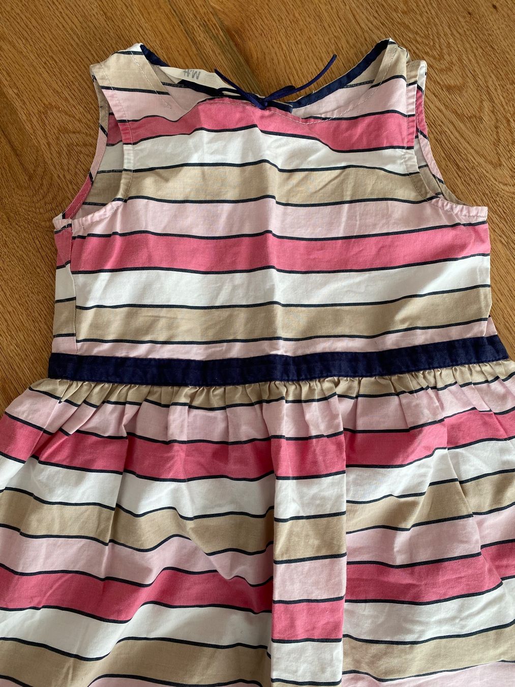 H&M Vestiti & Gonne: Sommerkleid 104 mega herzig – Usato da Trachslau venduto da RetoM1982 1