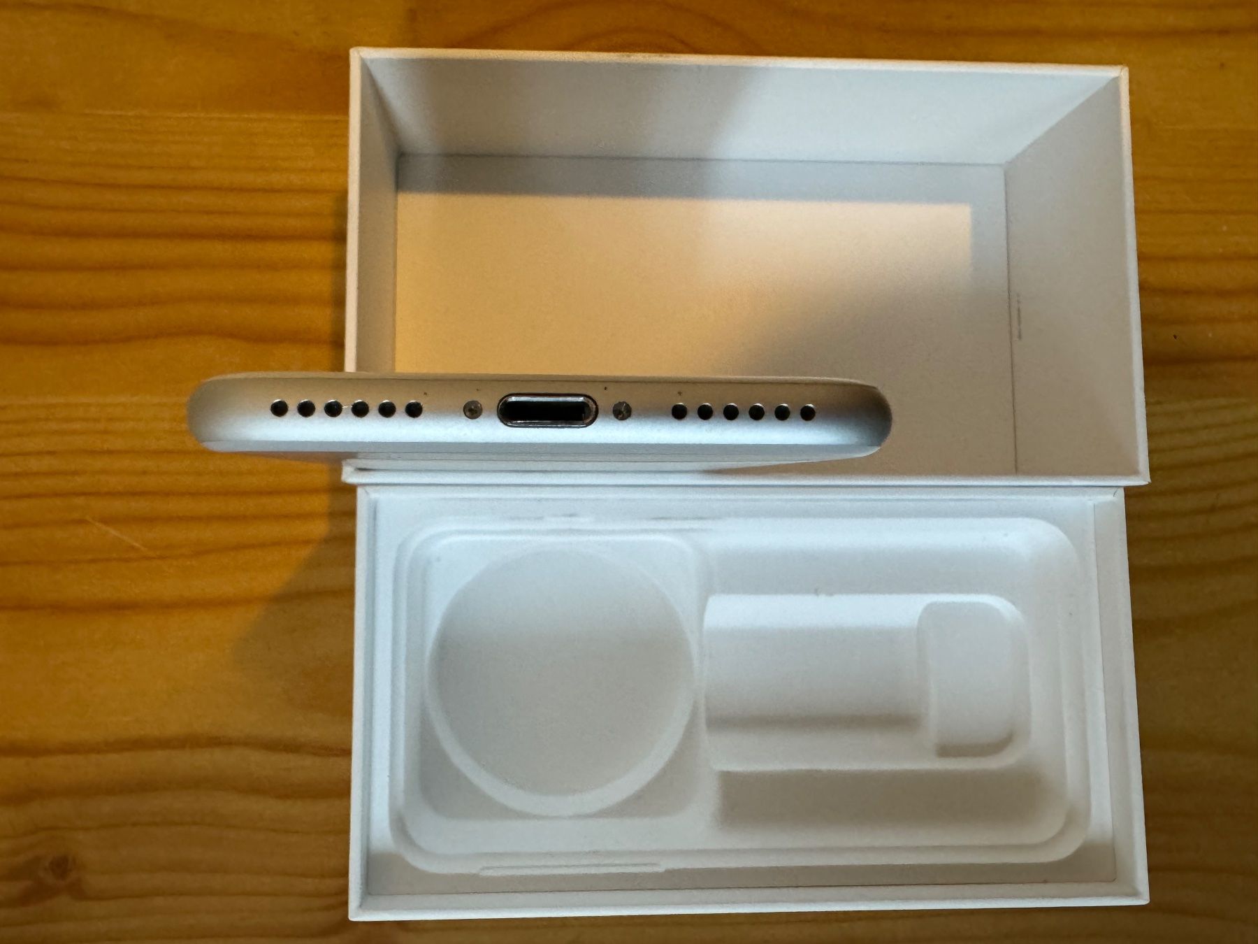 Apple Telefoni cellulari / Smartphones: Apple Iphone 7 - 128GB – Usato da Le Grand-Saconnex venduto da mordjane1996 6