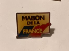 1 Pin Maison de la France