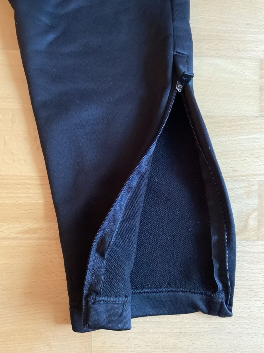 Pantaloni: Fussballtrainerhose Gr. 152 – Usato da Illnau venduto da Dodo115 2