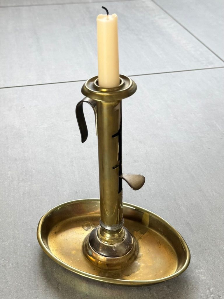 Portacandele: Antiker Messing-Kerzenhalter mit Schiebemechanik – Usato da Zürich venduto da Alot16 2