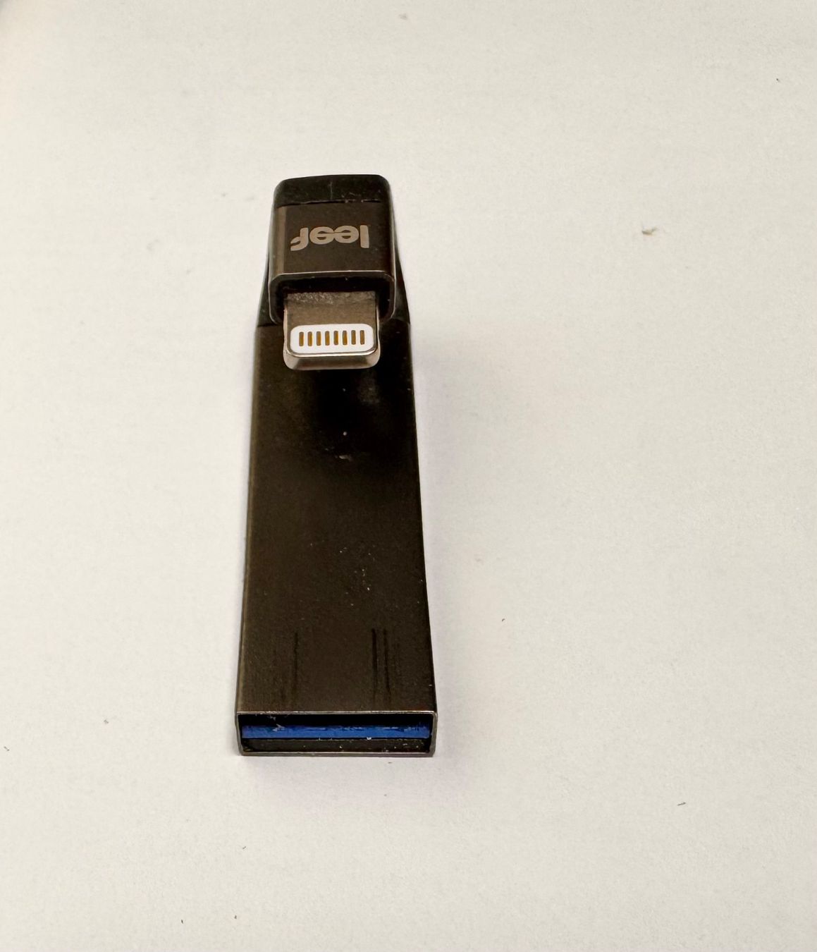 Chiavette USB: Leef iBridge 3 32 GB (Lightning) – Usato da Hermetschwil-Staffeln venduto da Mobile2013 3