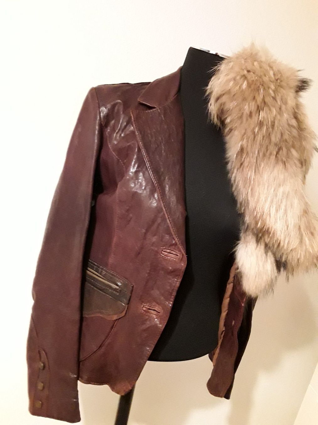 Giacche: Leder jacke – Usato da Brugg AG venduto da Ljubinka0410 3