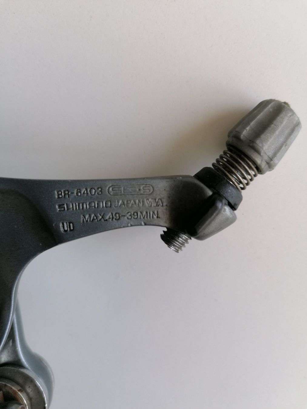Shimano Pezzi di ricambio: Hinterrad Shimano 600 Bremse mit Bremsklötzchen – Usato da Bottmingen venduto da dah_cfj9 4