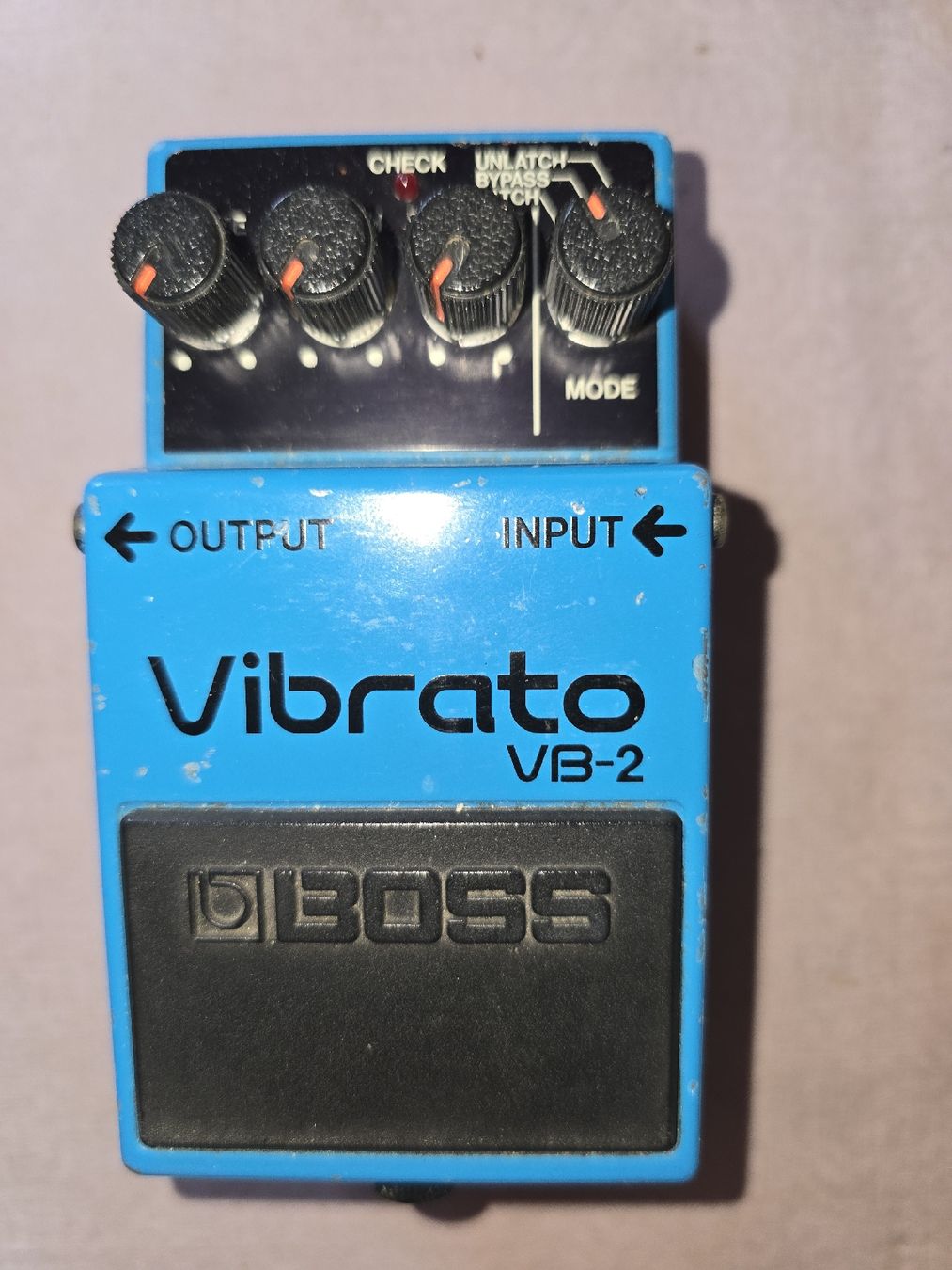 Instruments de musique: BOSS VB-2 VIBRATO ... JAPAN – D'occasion à Zürich par Antiquedealer