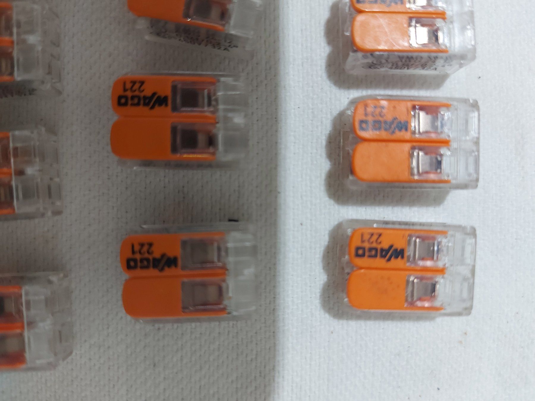 Componenti elettronici: WAGO Klemmen 221 SET mit 22 Stück – Usato da Rheinau venduto da profitronic.shop 3