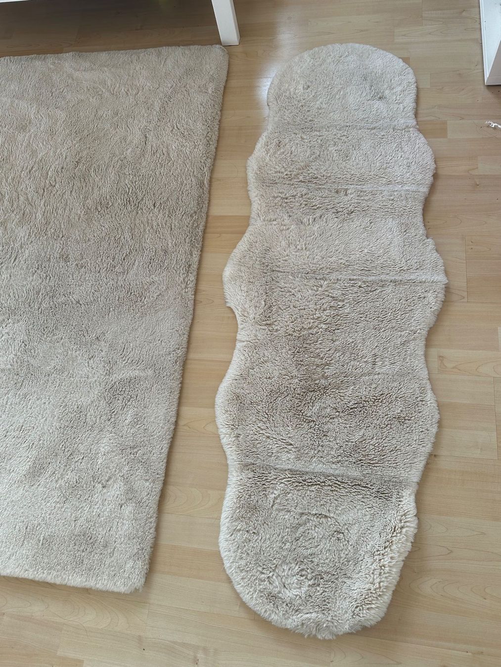 Tappeti: Wunderschöner Teppich 230x165 + Bettvorleger 165x55 – Usato da Altendorf venduto da privateclient 2