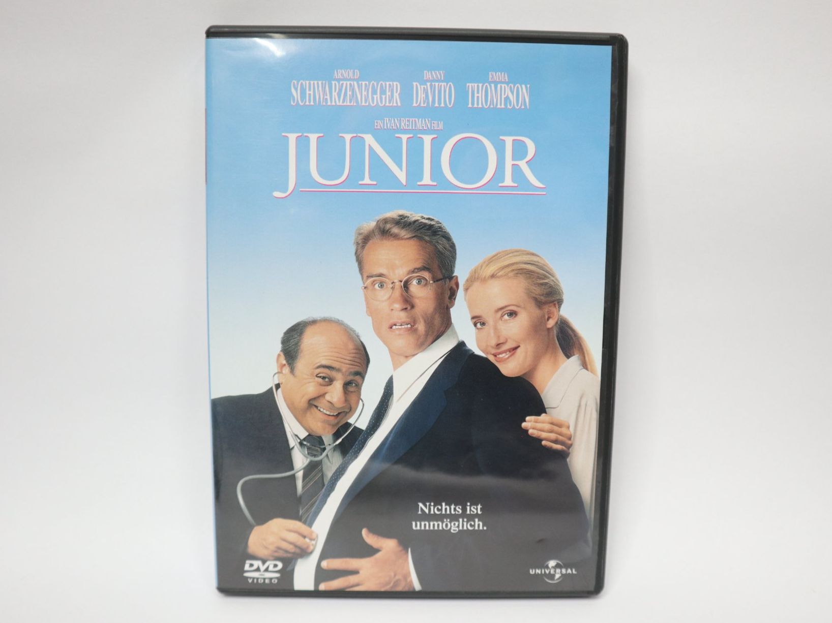 Tous les DVDs: DVD Junior , Schwarzenegger, DeVito – D'occasion à Eschenbach SG par Astalavista