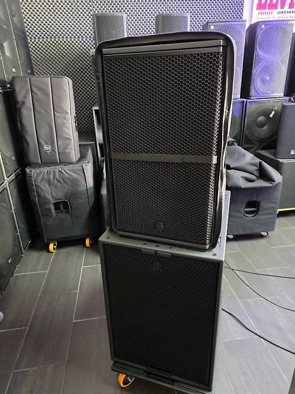 RCF Casse acustiche: RCF High-End Beschallungsanlage – Usato da Schlieren venduto da Basscenter 2