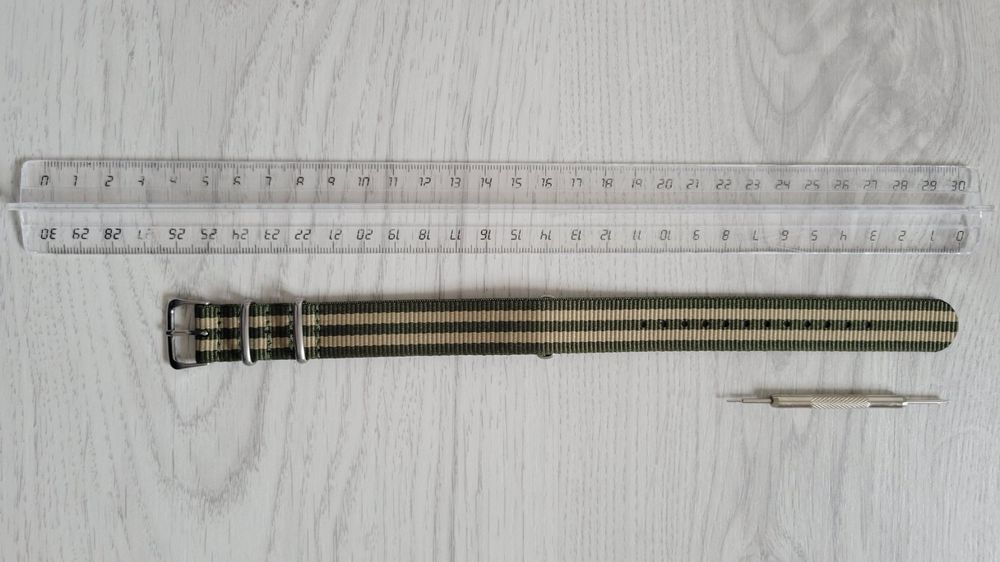 NATO Vert clair et vert foncé 18 mm 2