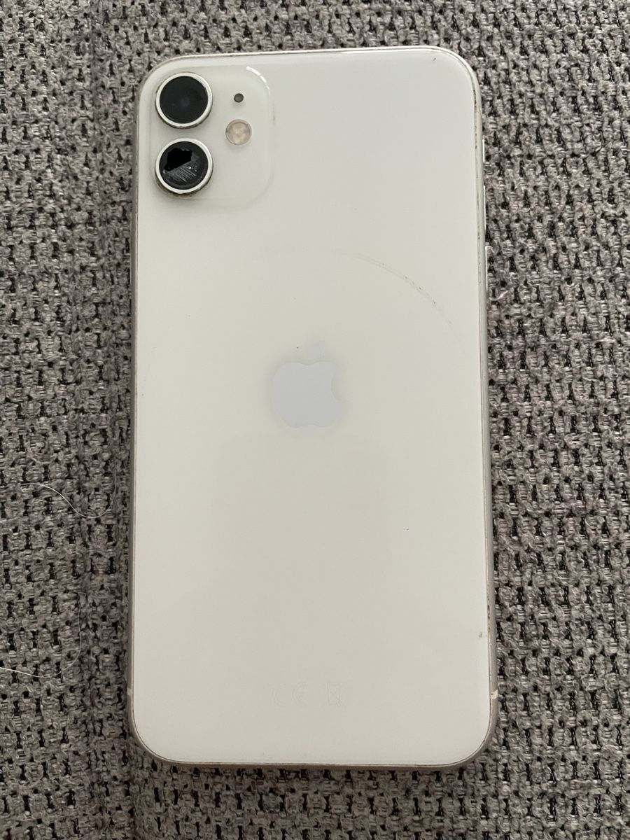 Apple Handys / Smartphones: iPhone 11 Weiss – Gebraucht aus Zürich von Sagres_999 1