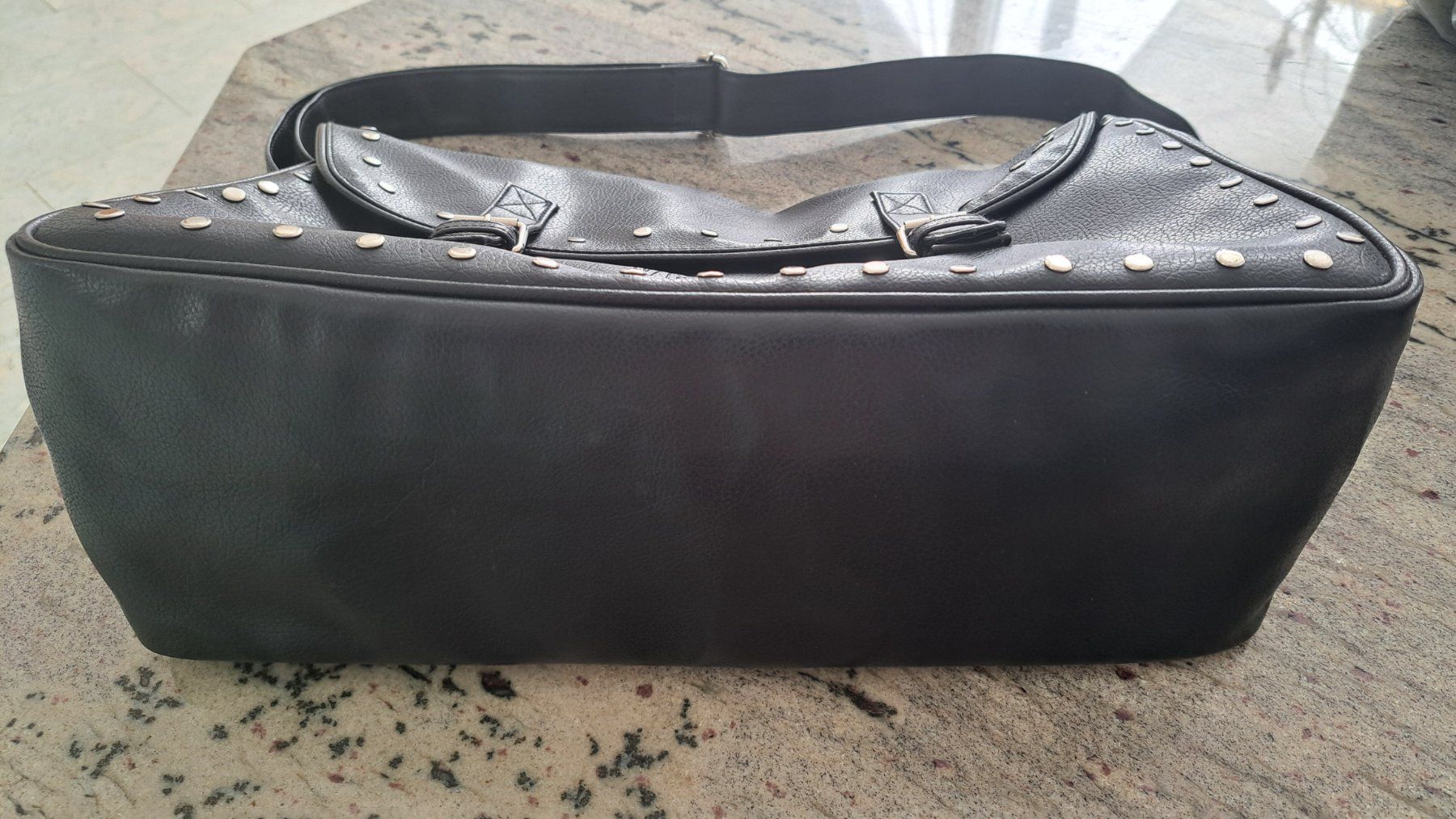 Borse da donna: Versus Handtasche – Usato da Pfäffikon ZH venduto da Valsangiaccomo 3