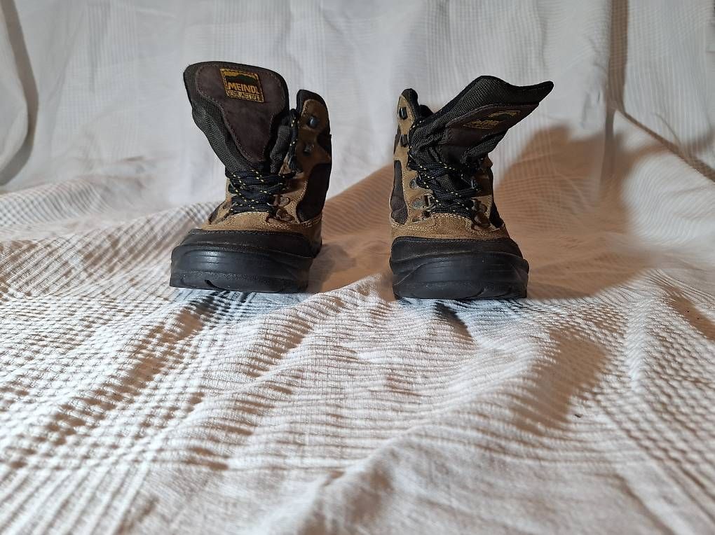 Scarpe da donna: Wanderschuhe Meindel Gr. 37 – Usato da Greifensee venduto da Timerons 3