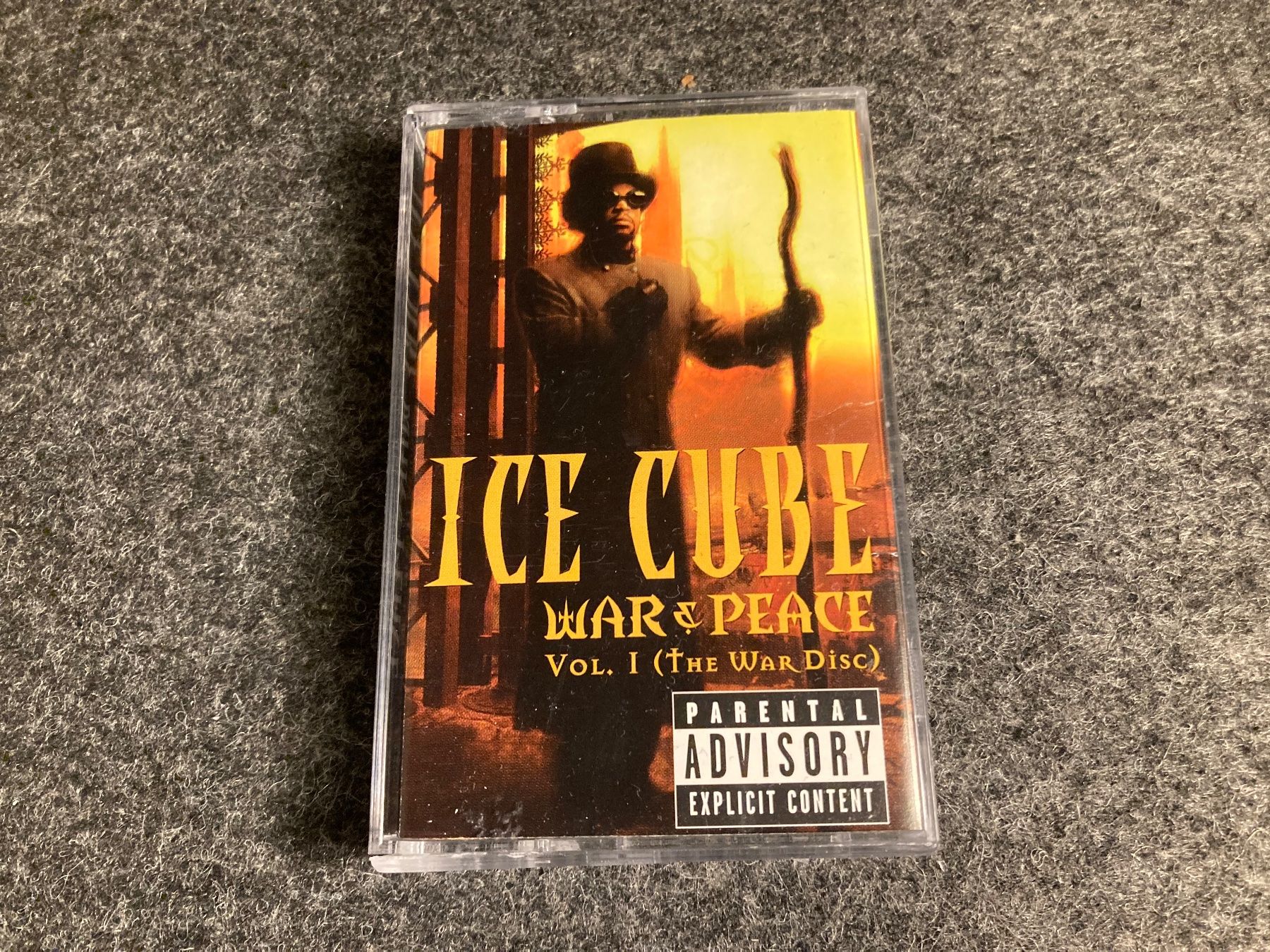 Musicassette: Ice Cube - War & Peace Vol. 1 (The War Disc) (MC) – Usato da Fribourg venduto da Karushi