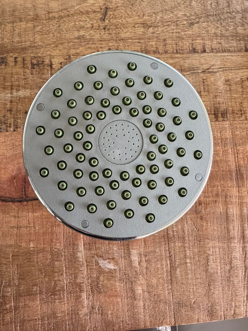 Docce: Grosser Duschkopf, Durchmesser 15cm, Regendusche – Usato da Uhwiesen venduto da mic_kd6g 1
