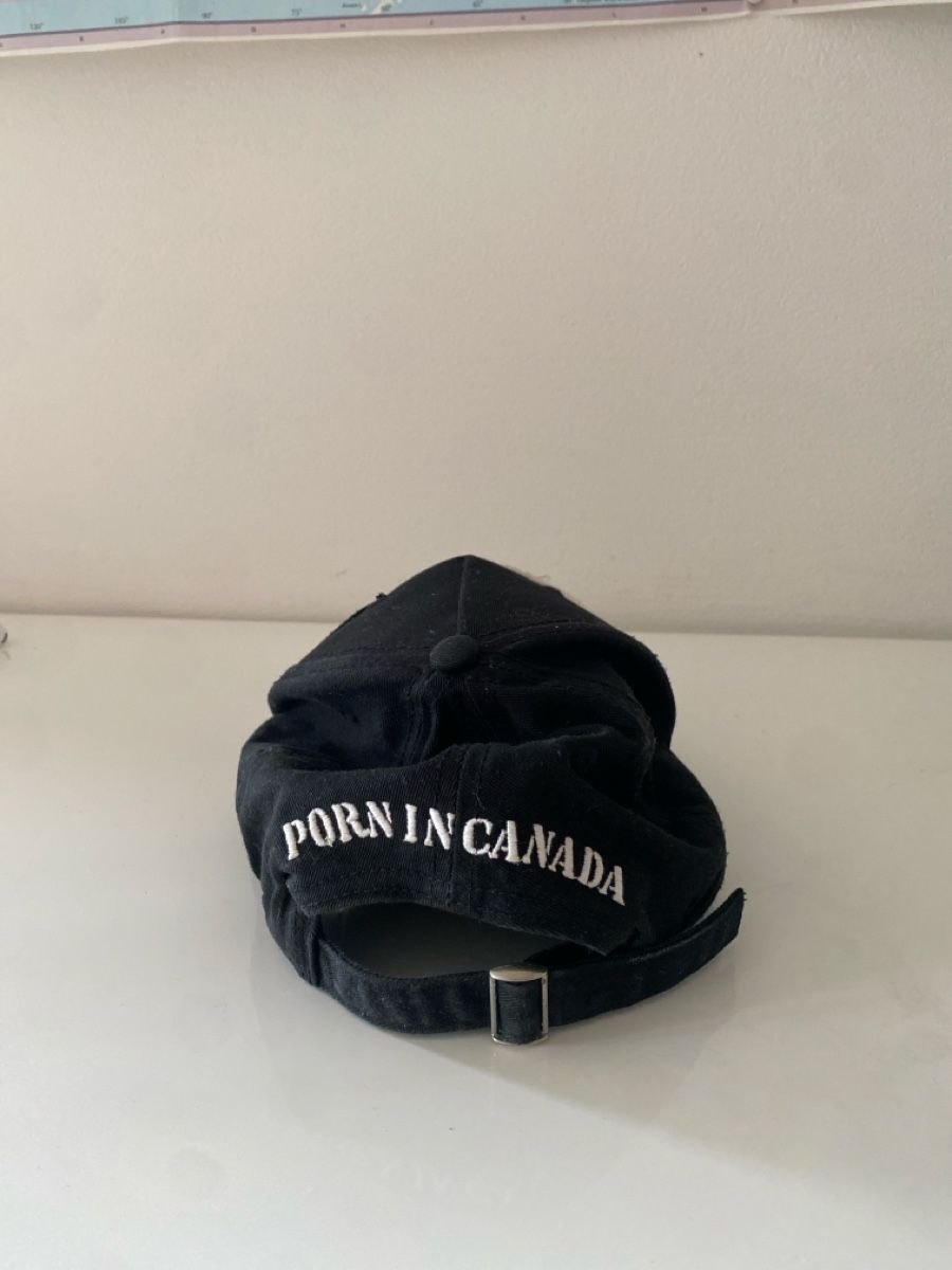 Dsquared2 Altro in  Abbigliamento & Accessori: Dsquared Cap Original – Nuovo (secondo la descrizione) da Glattpark(Opfikon) venduto da tri_hm8x 2